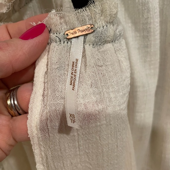 Free People- Lace and velvet detail top , Size XS - Picture 9 of 10